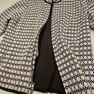 Coldwater Creek Zippered Sweater Jacket Medium 10-12 Black and White